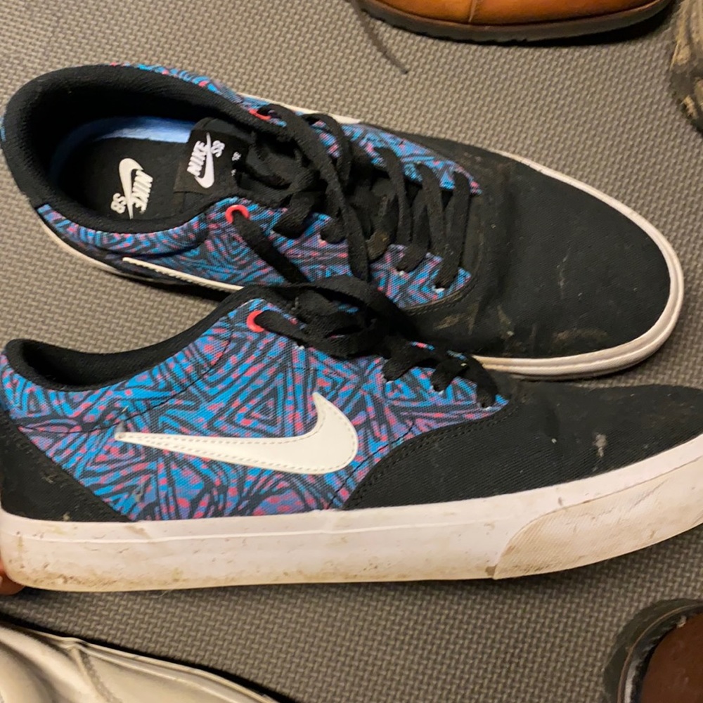 Men’s Nike shoes Sz 13